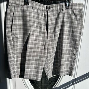 Haggar Men's Light Gray Plaid Shorts